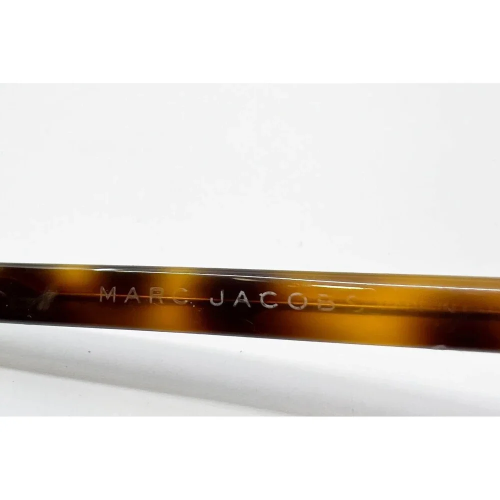 Marc Jacobs please message